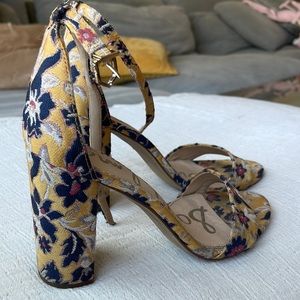 Sam Edelman pumps